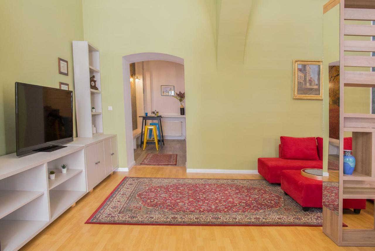 City Light Apartment Temeşvar Dış mekan fotoğraf