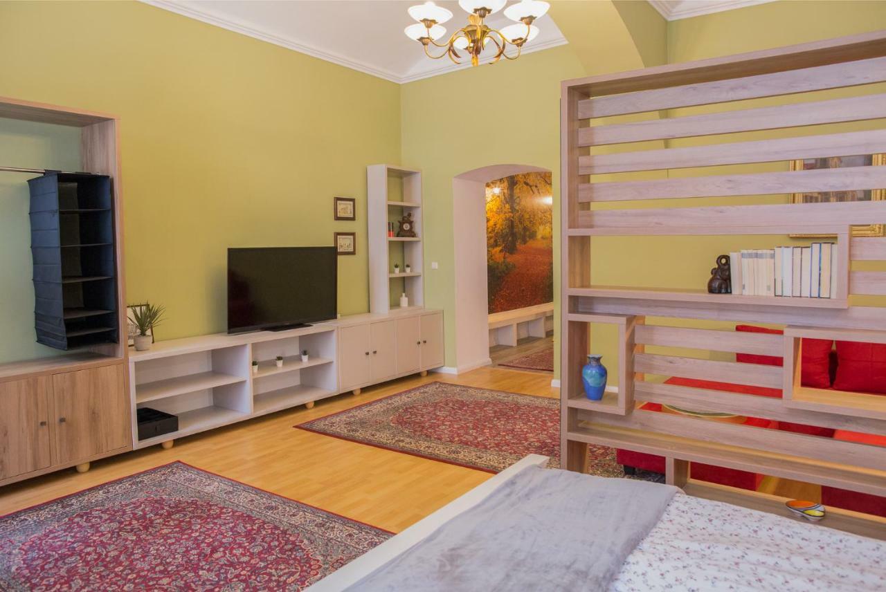 City Light Apartment Temeşvar Dış mekan fotoğraf